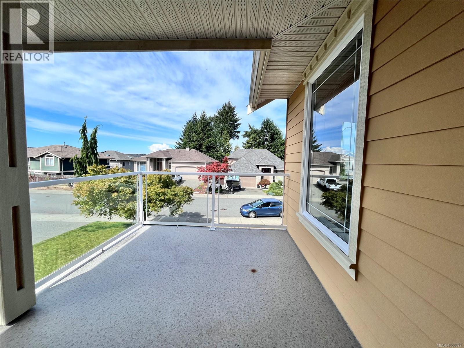 6632 Kestrel Cres - 13
