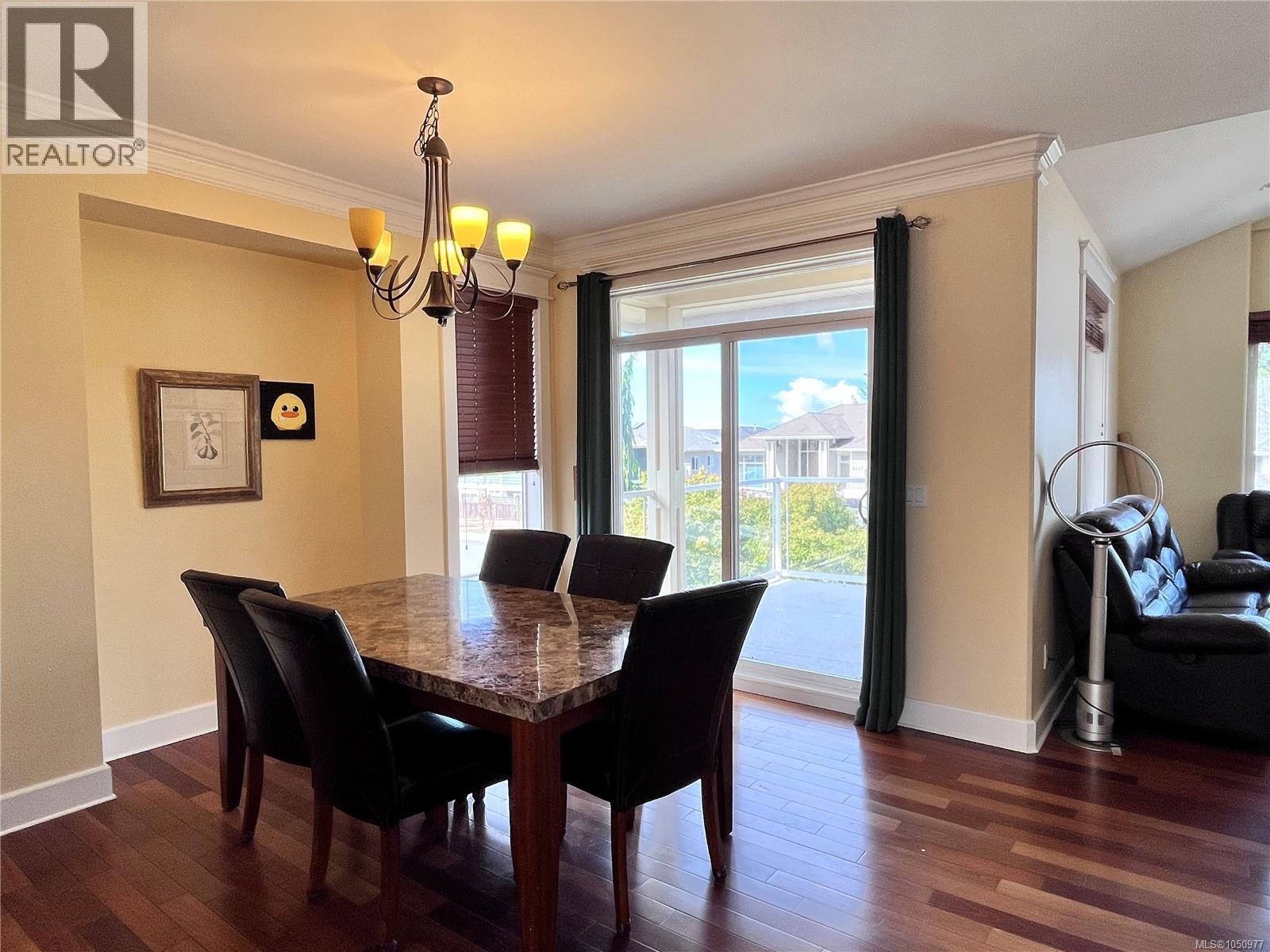 6632 Kestrel Cres - 5