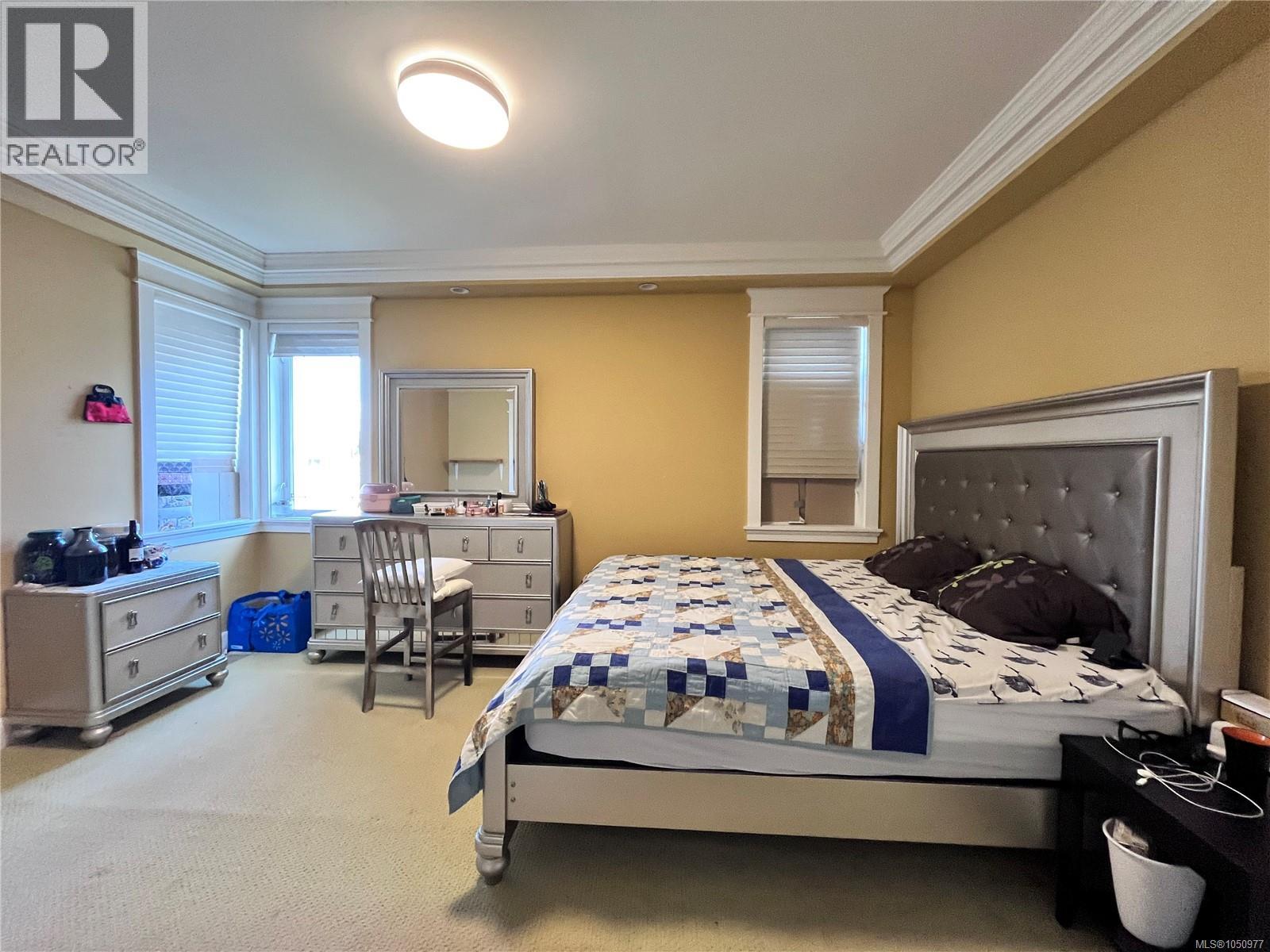 6632 Kestrel Cres - Image 8