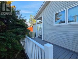 26 Forest Road thumbnail 5