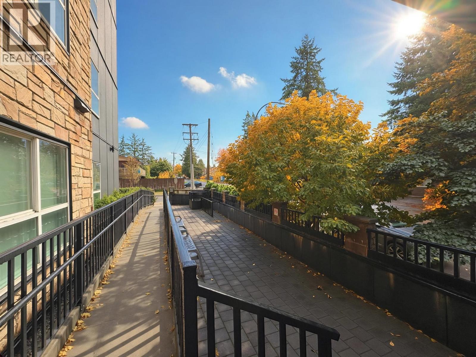 Photo of 207 12310 222 STREET 23
