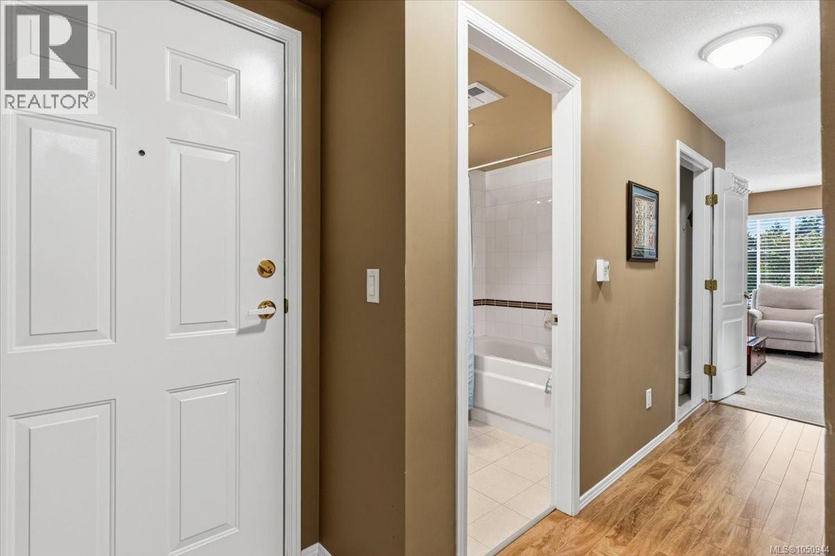 #105 24 Prideaux St - Image 8
