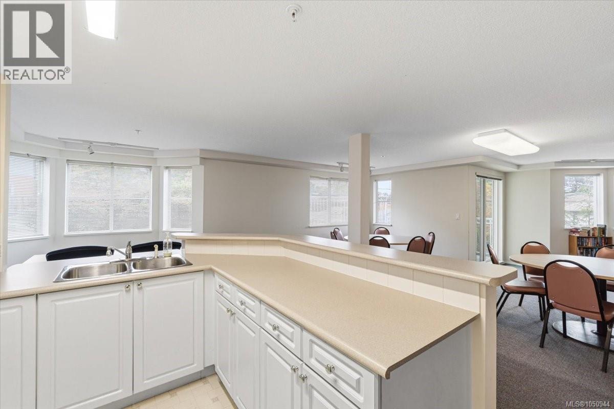 #105 24 Prideaux St - 41