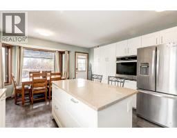 Family room - 75 Sandstone Crescent Se, Airdrie, AB T4B1T7 Photo 12