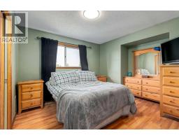 Bedroom - 75 Sandstone Crescent Se, Airdrie, AB T4B1T7 Photo 14
