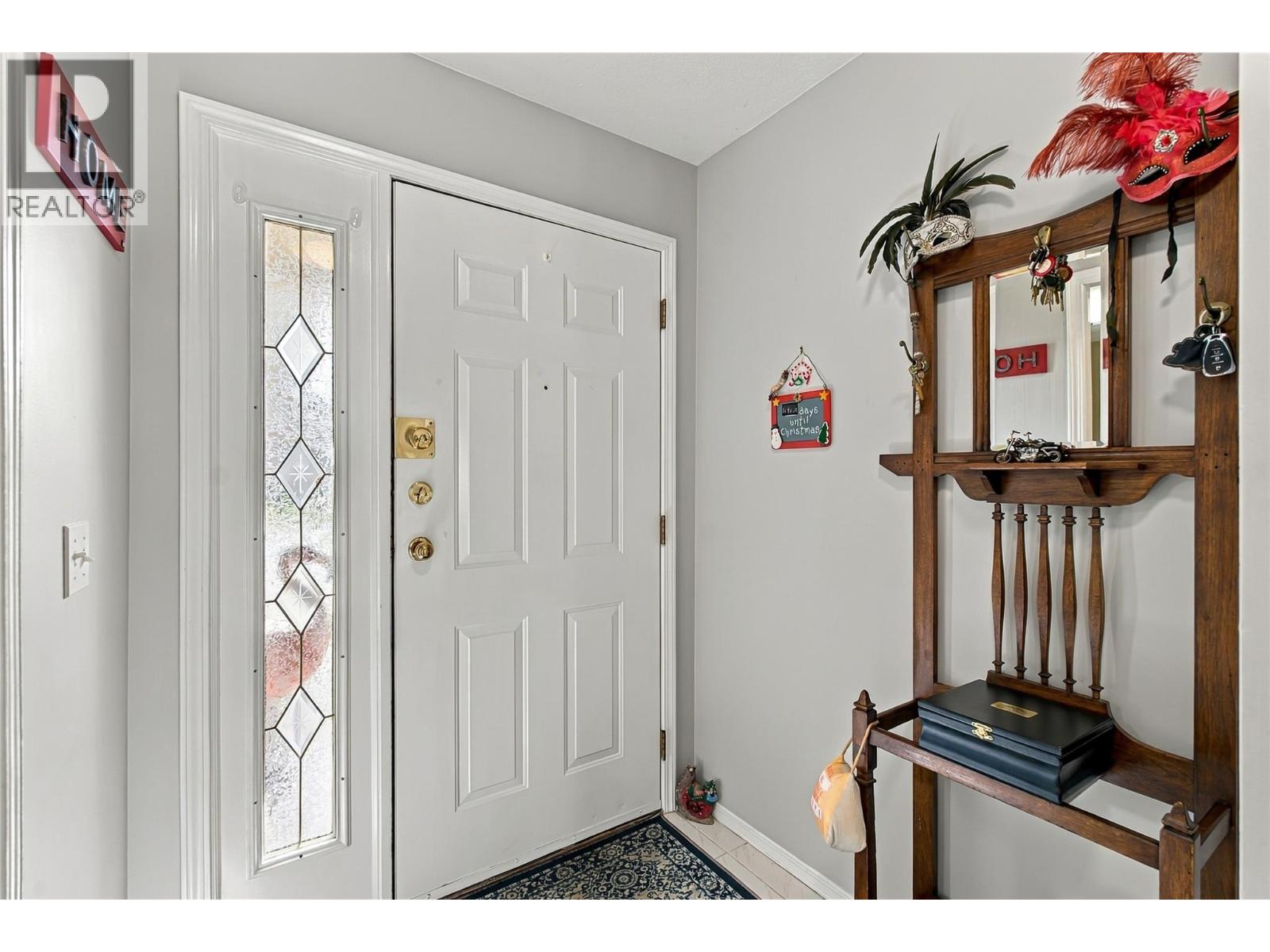 32 1874 Parkview Crescent, Kelowna