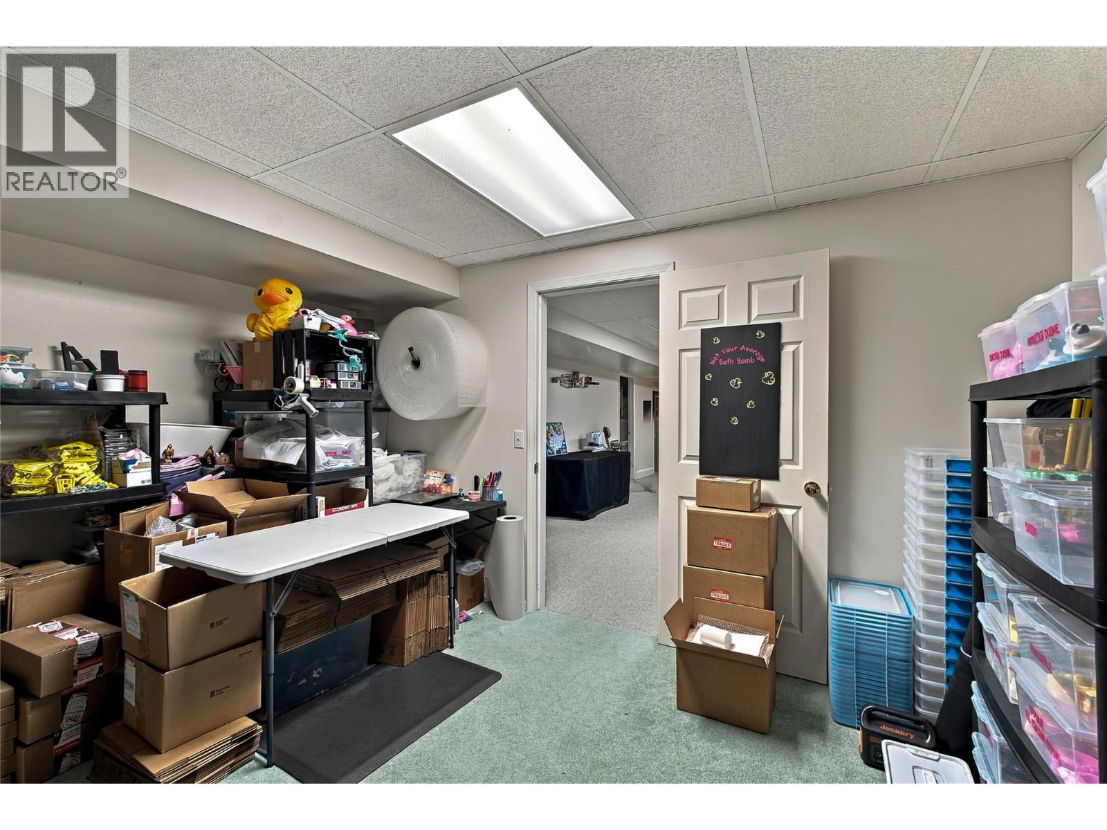 32 1874 Parkview Crescent, Kelowna