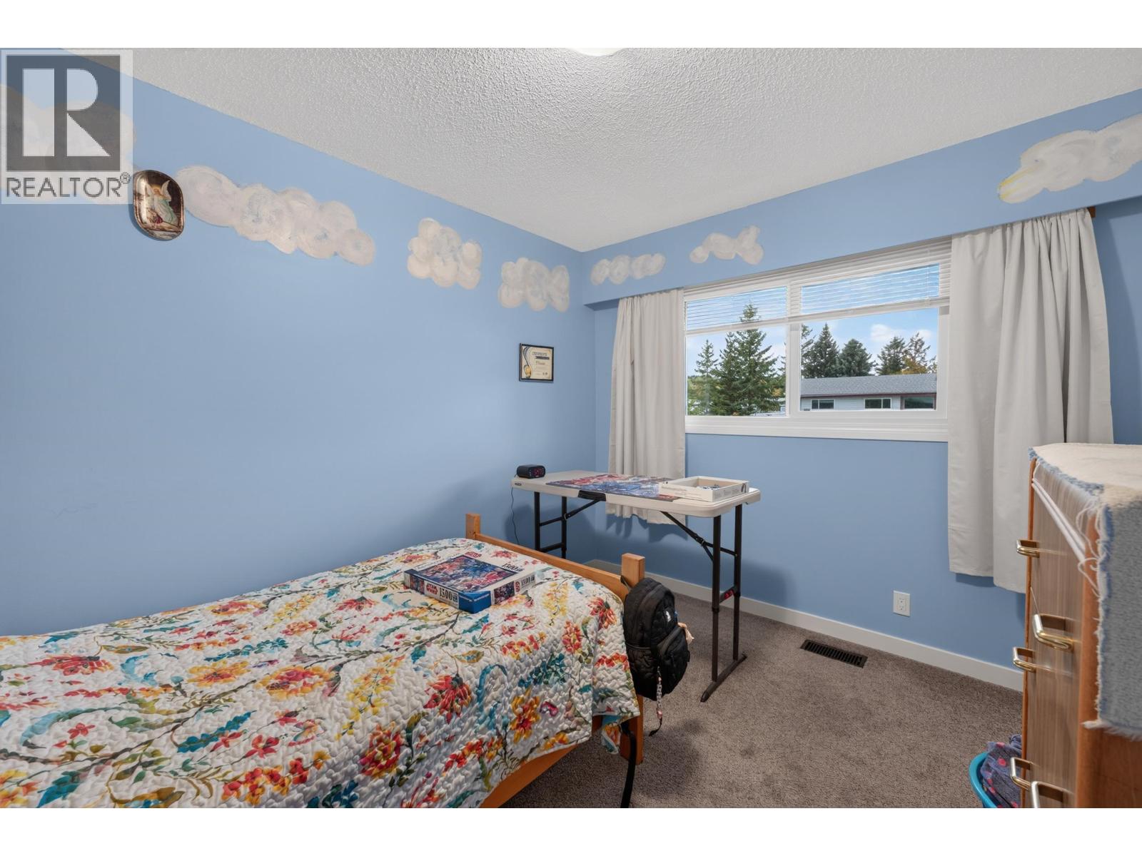 163 PARKER DRIVE - 15