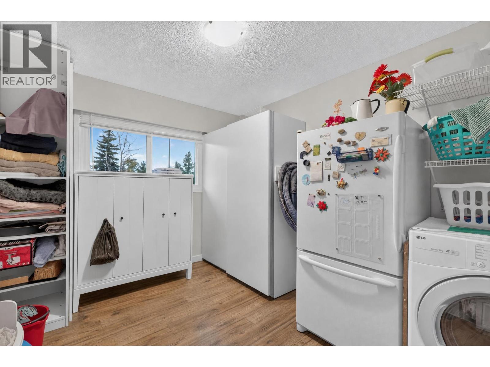 163 PARKER DRIVE - Image 17