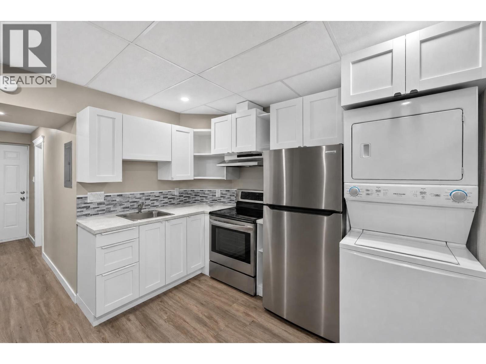 163 PARKER DRIVE - Image 25