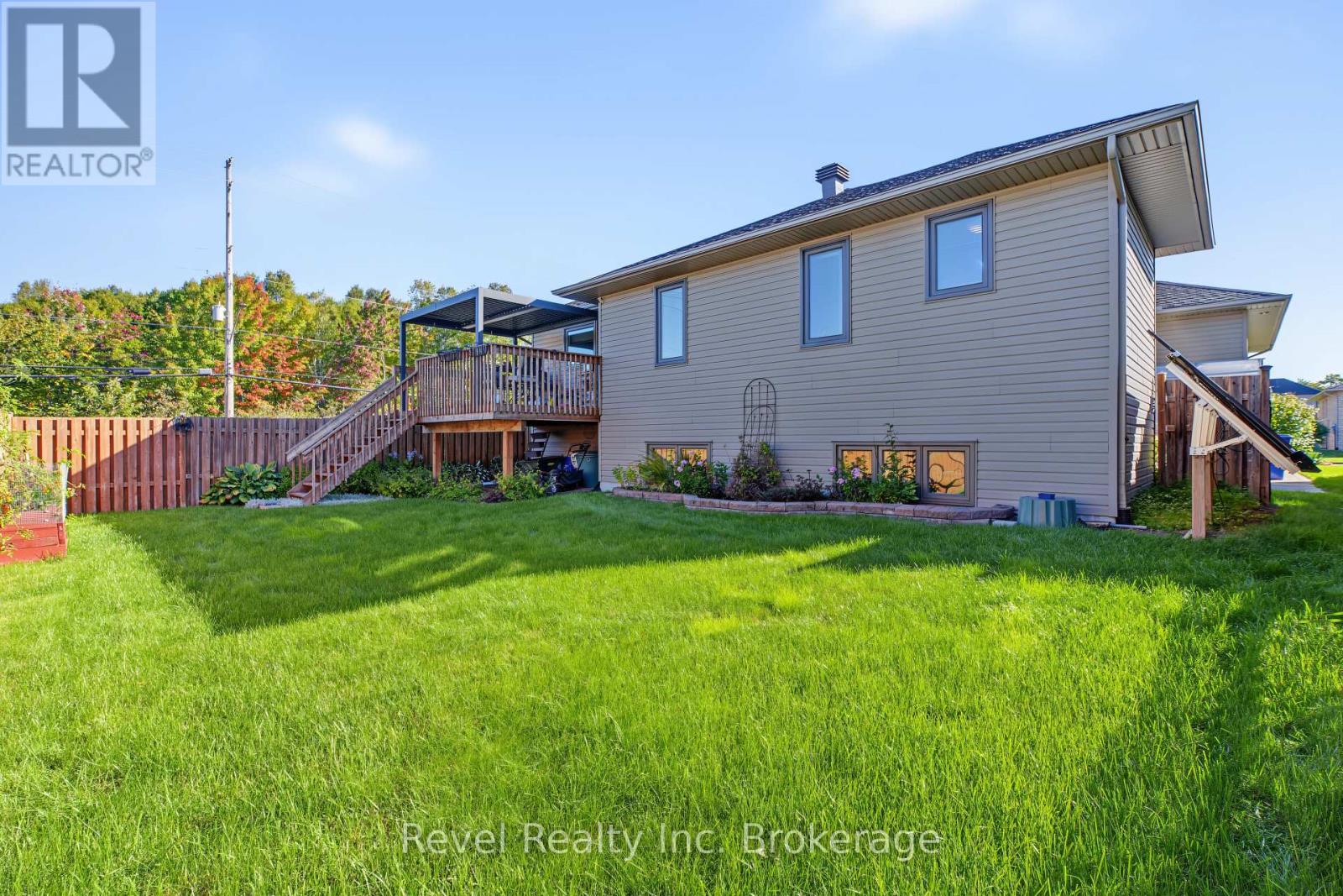 5 SUGARBUSH STREET - Image 40