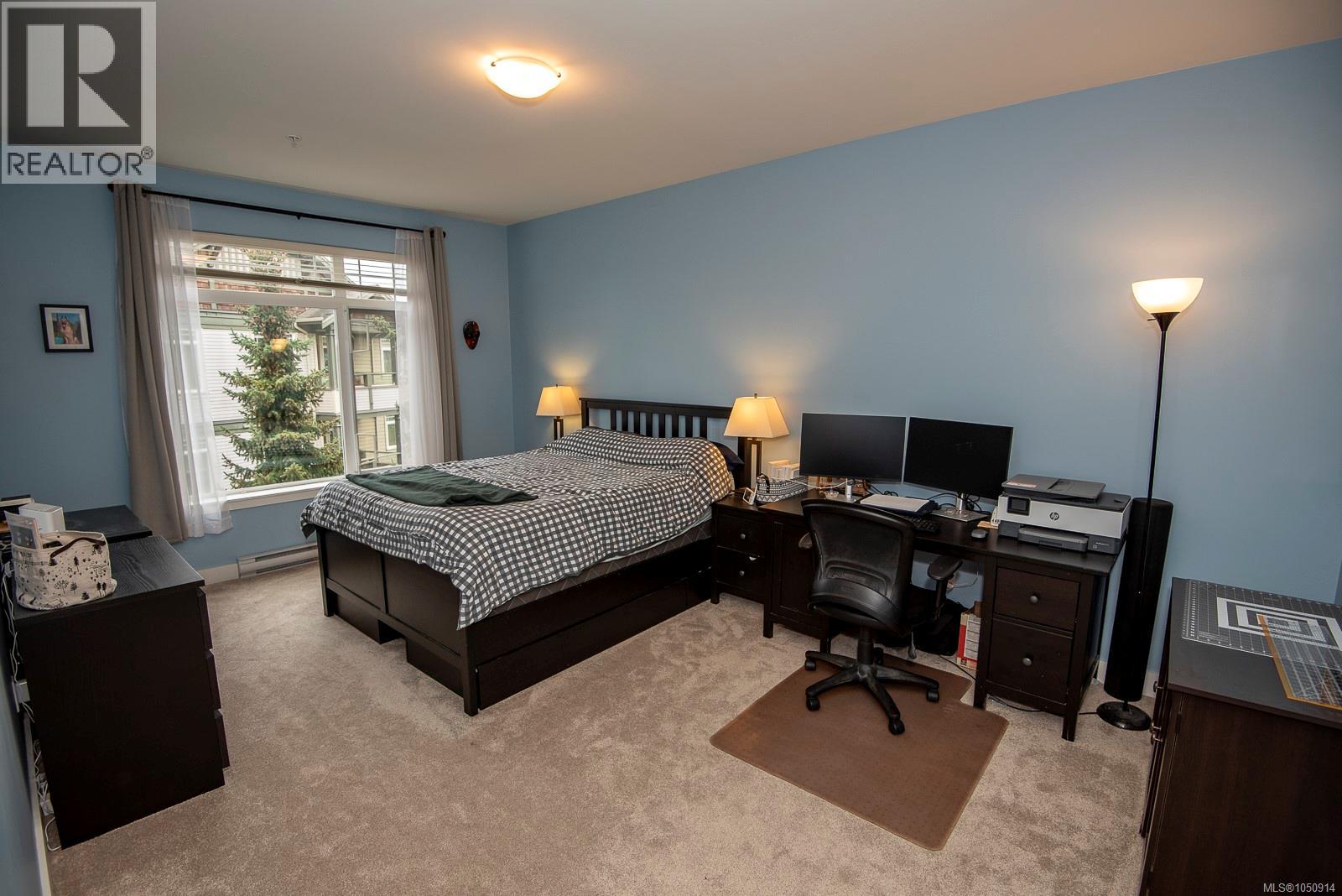 #302D 1115 Craigflower Rd - 21