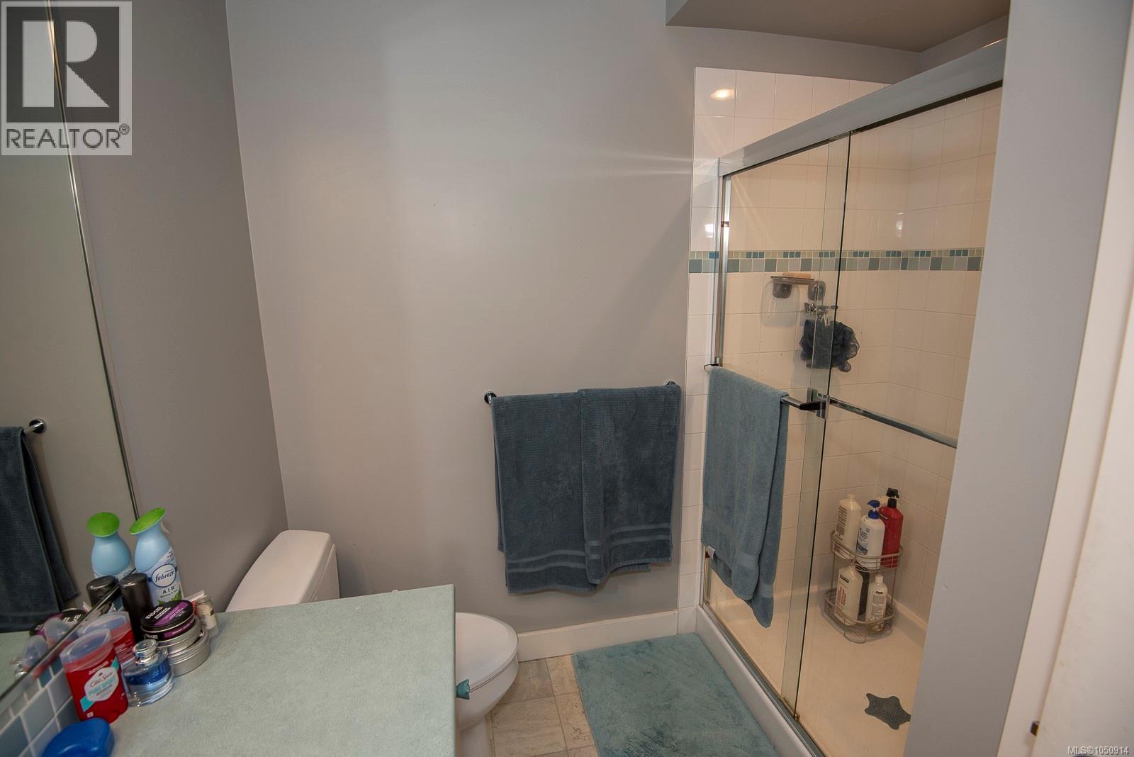 #302D 1115 Craigflower Rd - 25