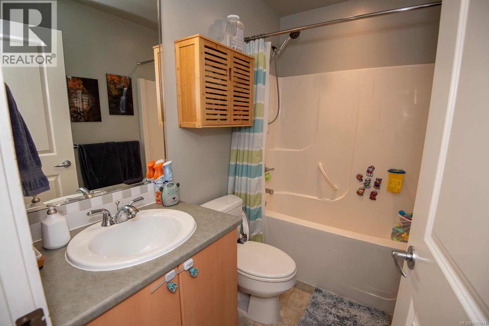 #302D 1115 Craigflower Rd - 29