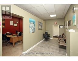 Main - 819 Pape Avenue, Toronto, ON M4K3V1 Photo 13