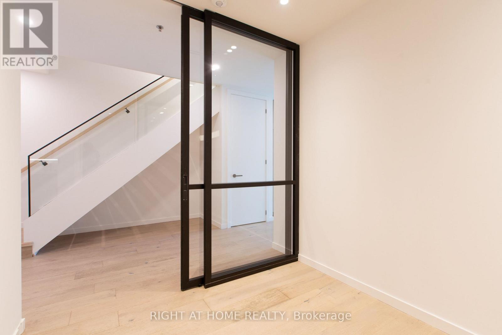 301 - 778 QUEEN STREET E, Toronto (South Riverdale) — photo 9