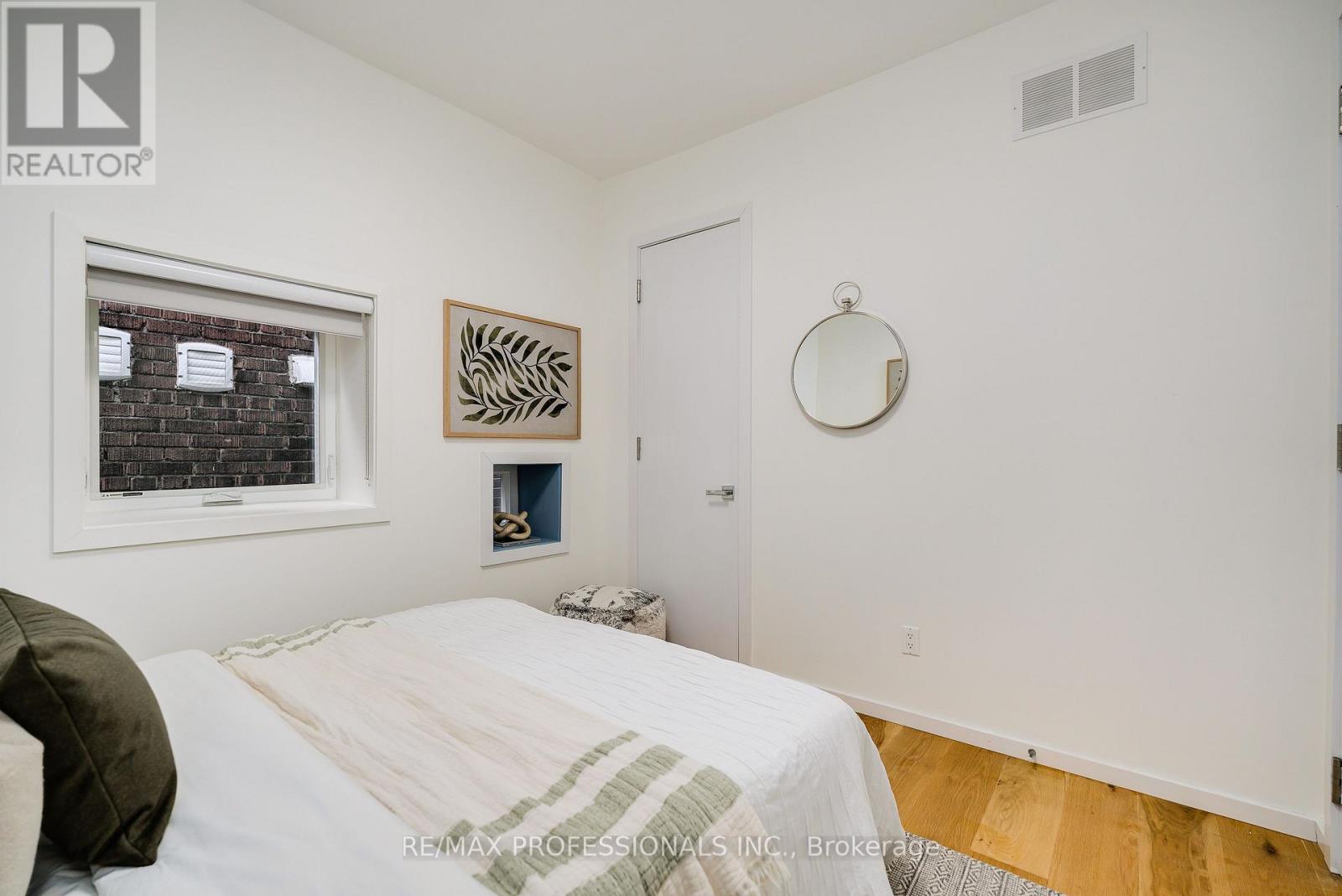 777 EASTERN AVENUE - Image 25