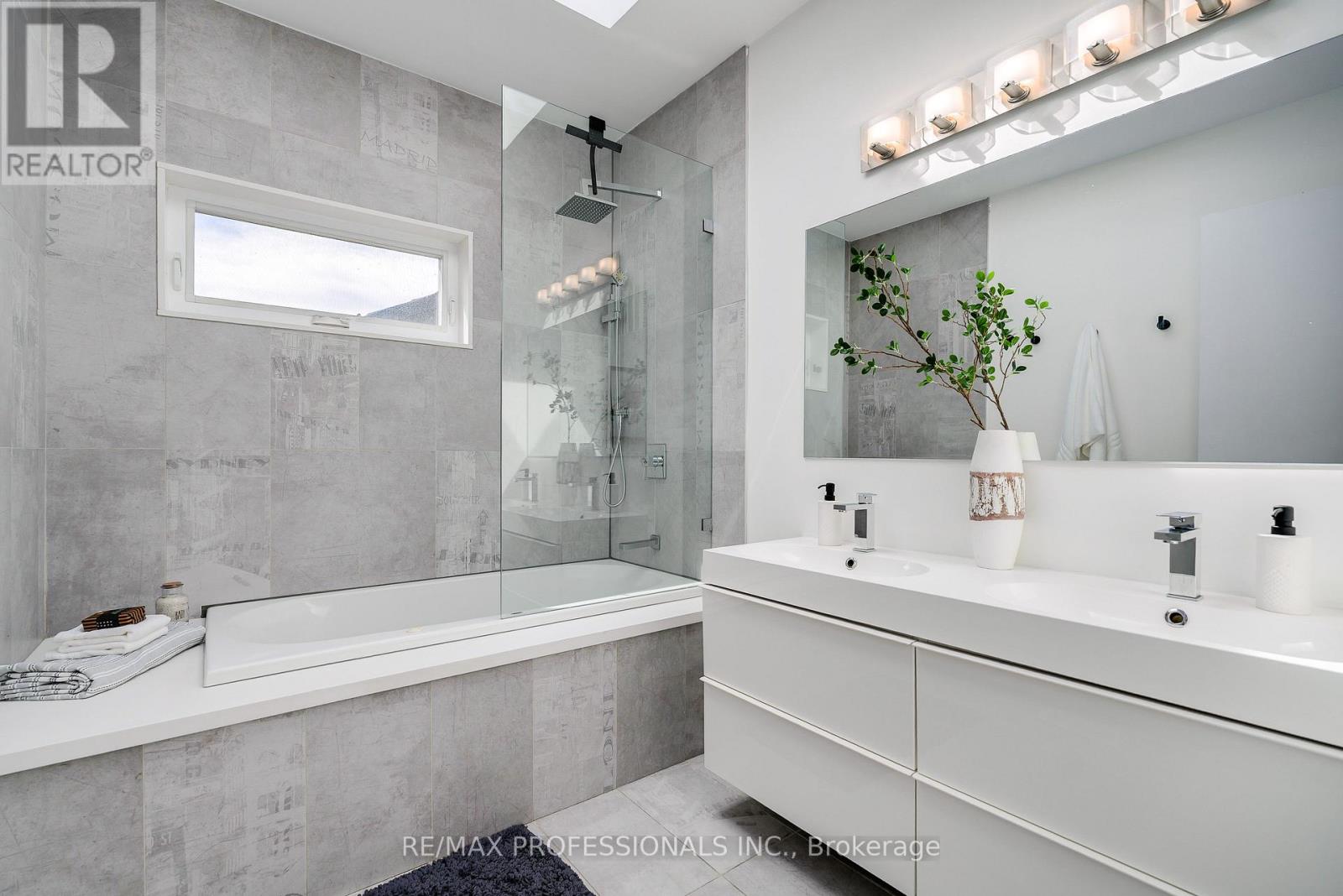 777 EASTERN AVENUE - Image 33