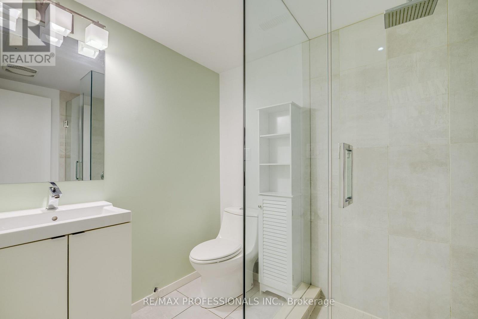777 EASTERN AVENUE - Image 34