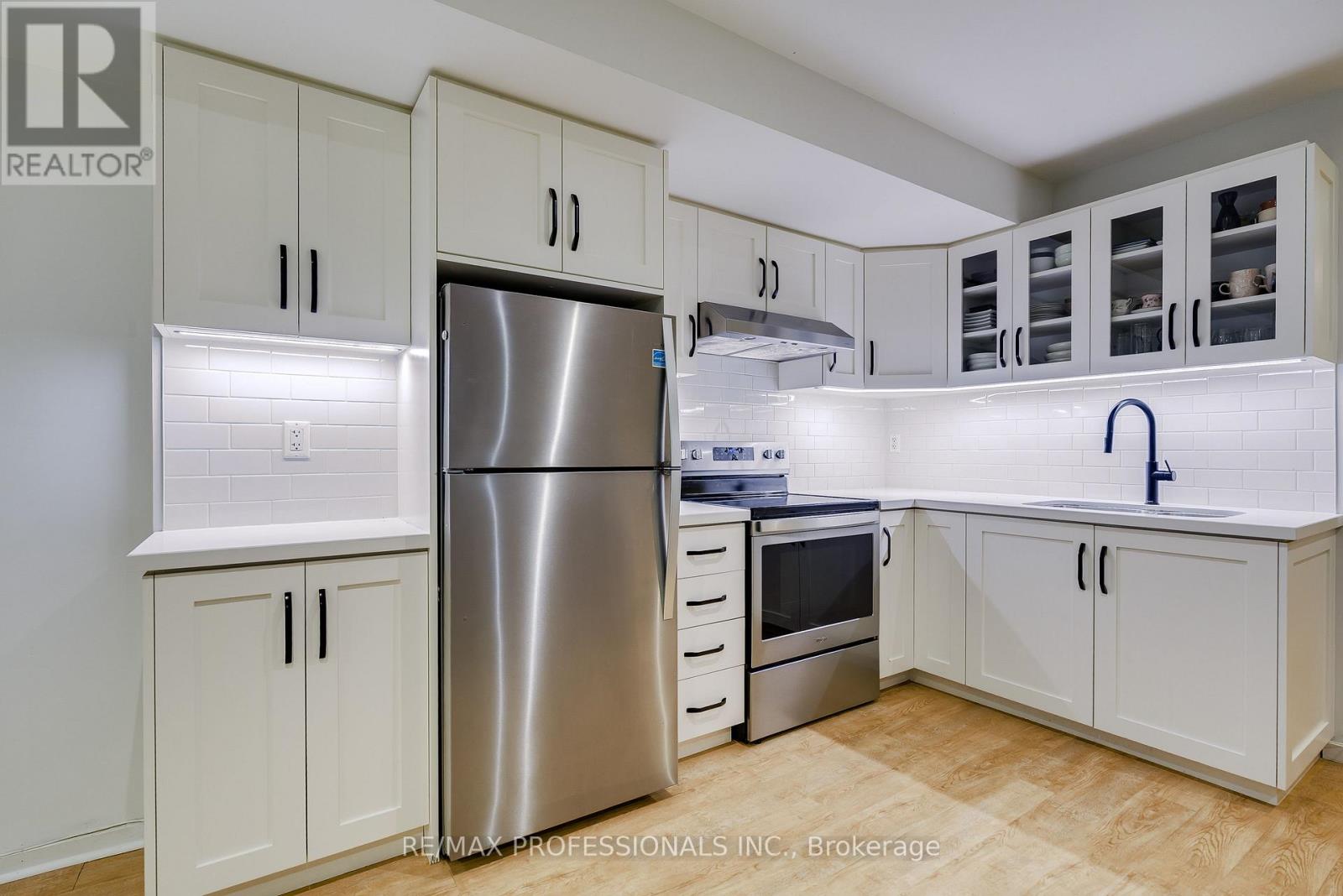 777 EASTERN AVENUE - Image 38