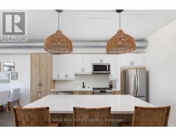 401 - 747 Queen Street E, Toronto, ON M4M1H3 Photo 8