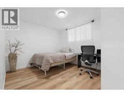 409 Devonia Way W - photo 39