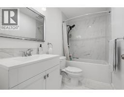 409 Devonia Way W - photo 38