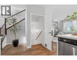 409 Devonia Way W - photo 37
