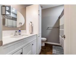 32 Hamptons Crescent Se, Medicine Hat, AB T1B0N7 Photo 40