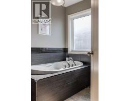 32 Hamptons Crescent Se, Medicine Hat, AB T1B0N7 Photo 28
