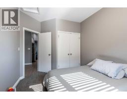 32 Hamptons Crescent Se, Medicine Hat, AB T1B0N7 Photo 22