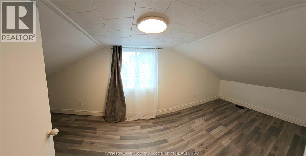 23 ELLA STREET South - 9