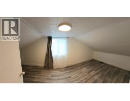 Living room - 23 Ella Street South, Tilbury, ON N0P2L0 Photo 9