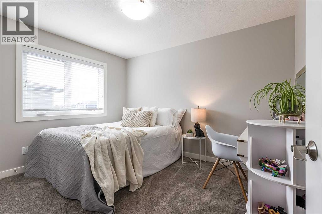 8 Hamptons Crescent SE - Image 29