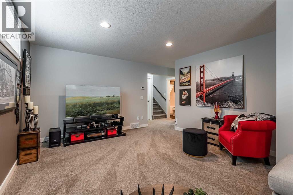 8 Hamptons Crescent SE - Image 34