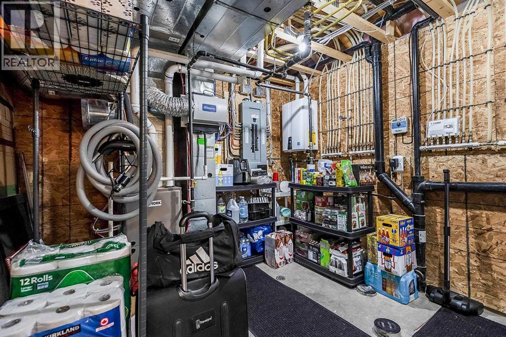 8 Hamptons Crescent SE - Image 39