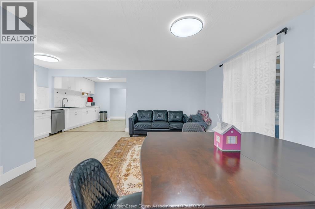 3660 ROXBOROUGH - Image 18