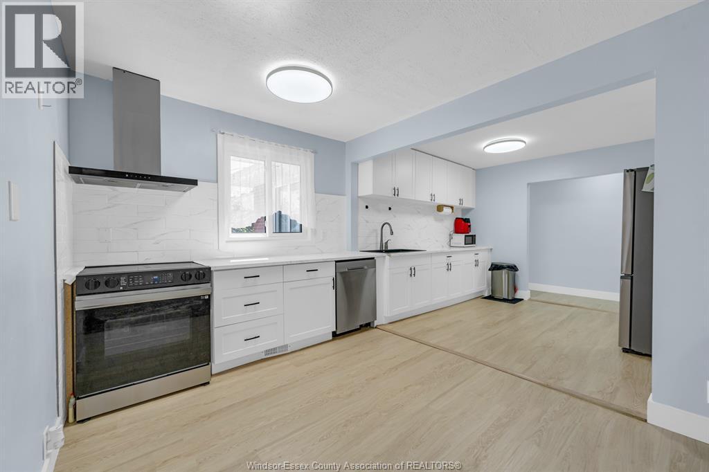 3660 ROXBOROUGH - 14