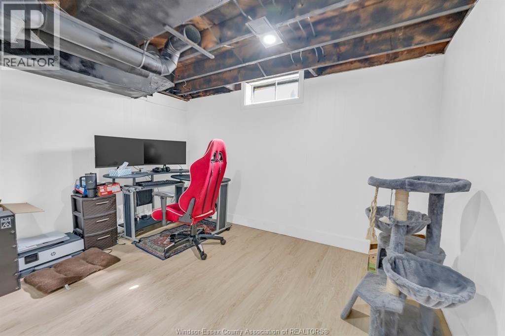 3660 ROXBOROUGH - Image 29