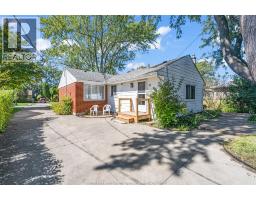 3660 Roxborough, Windsor, ON N9E3A2 Photo 36