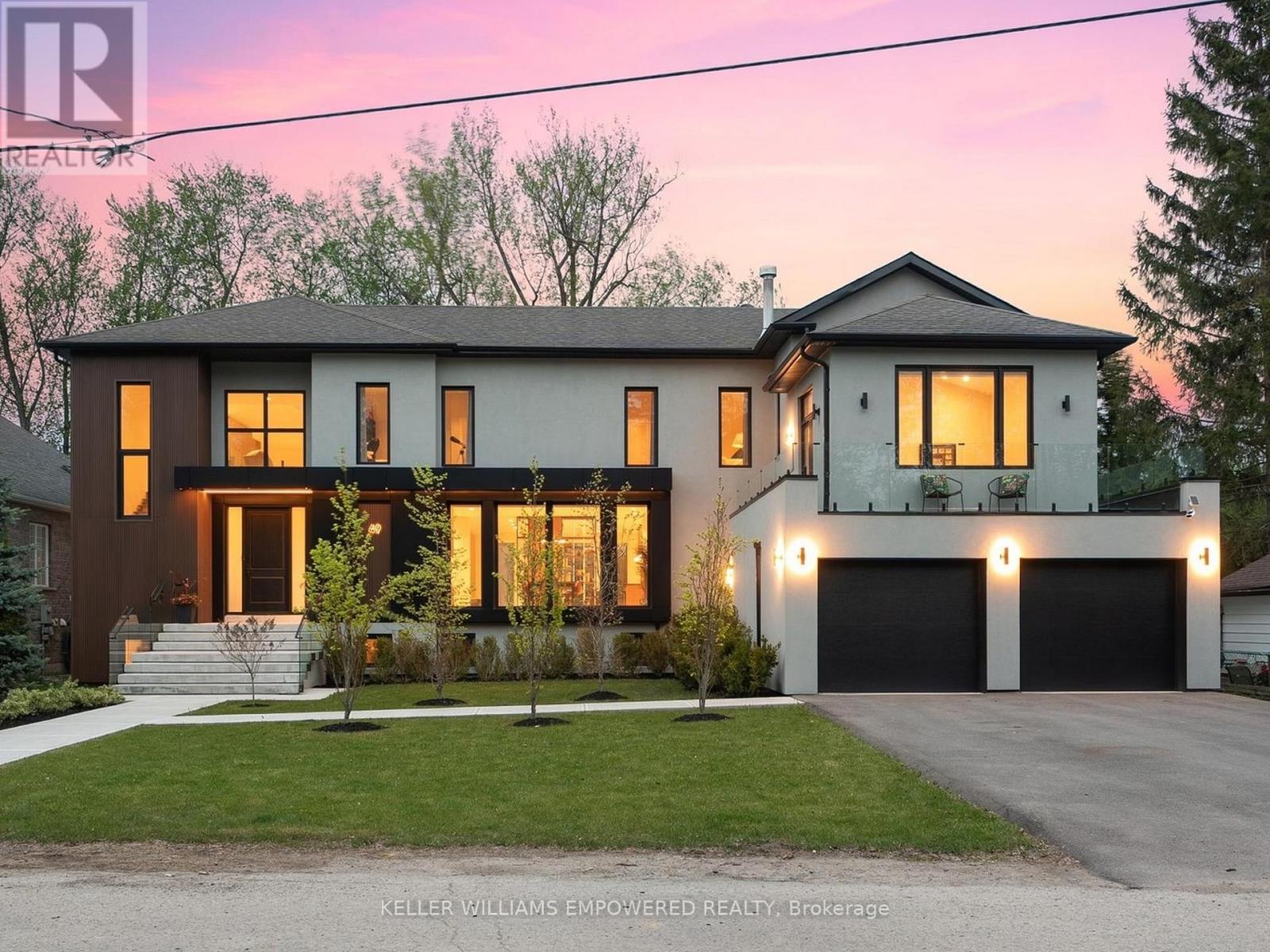 49 FERGUS AVENUE, Richmond Hill (Oak Ridges Lake Wilcox)
