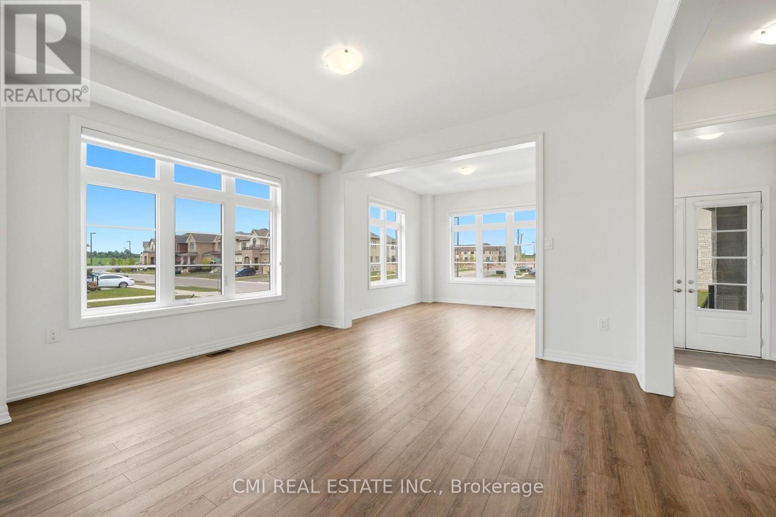 2 GEORGE ELLIS DRIVE - Image 18