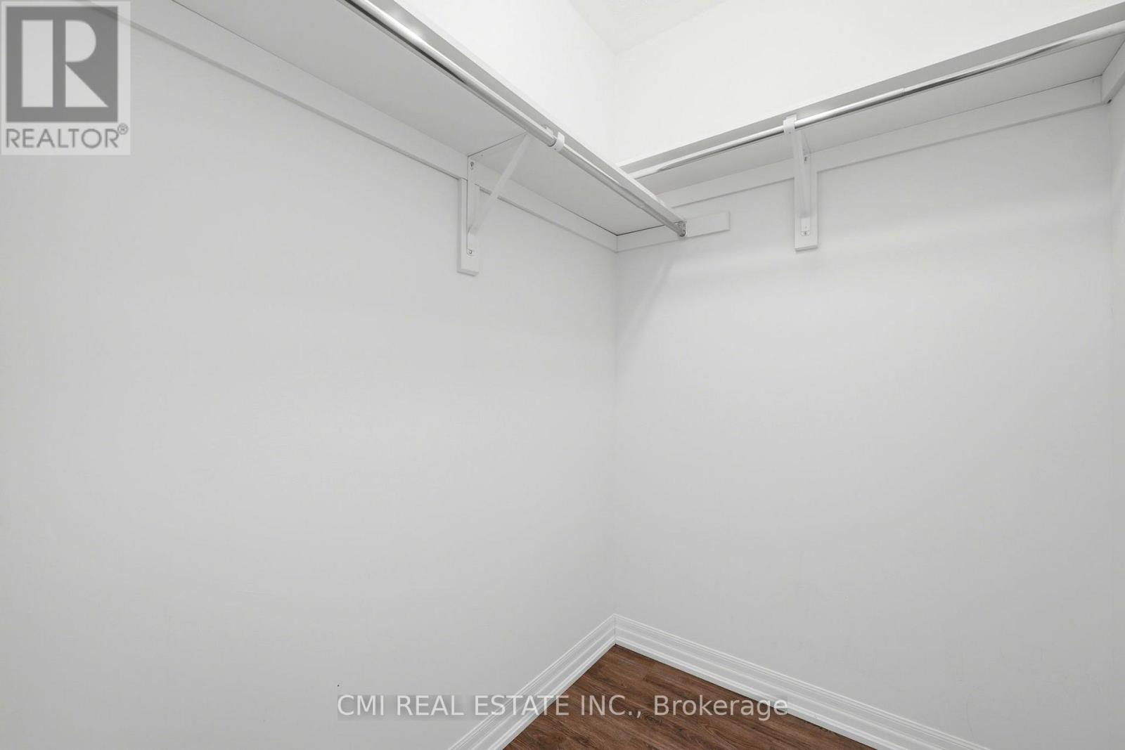 2 GEORGE ELLIS DRIVE - 42