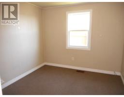 28 Poplar Road thumbnail 10
