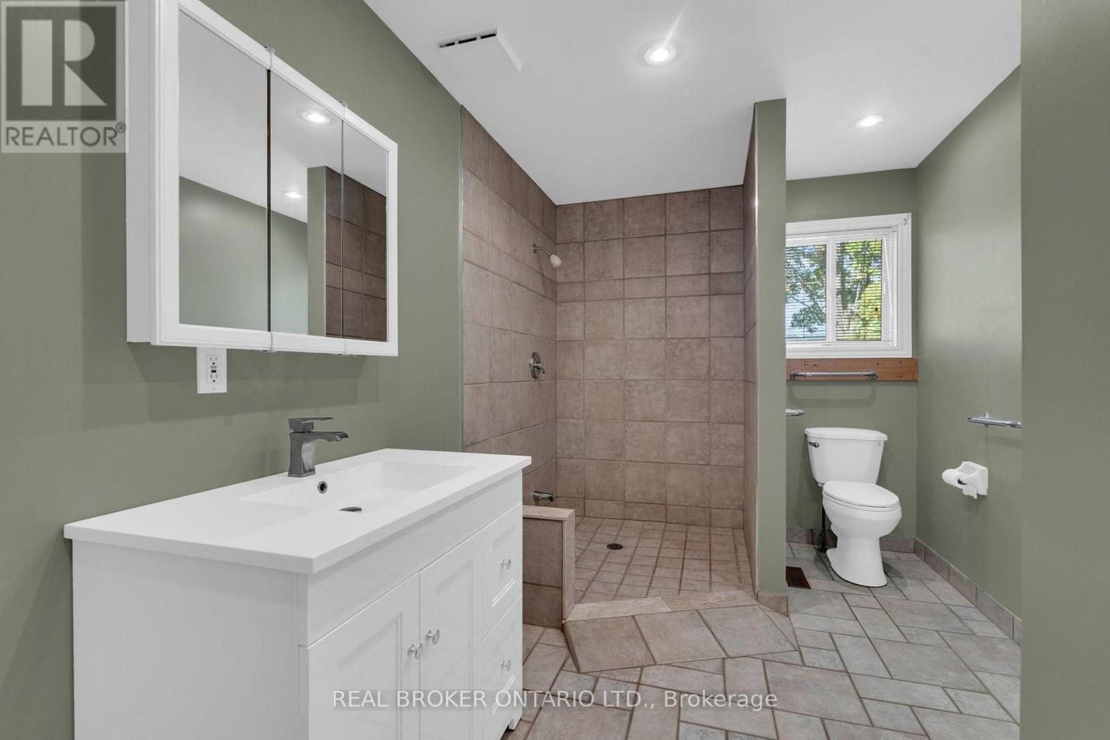 36 WEBB STREET - 21