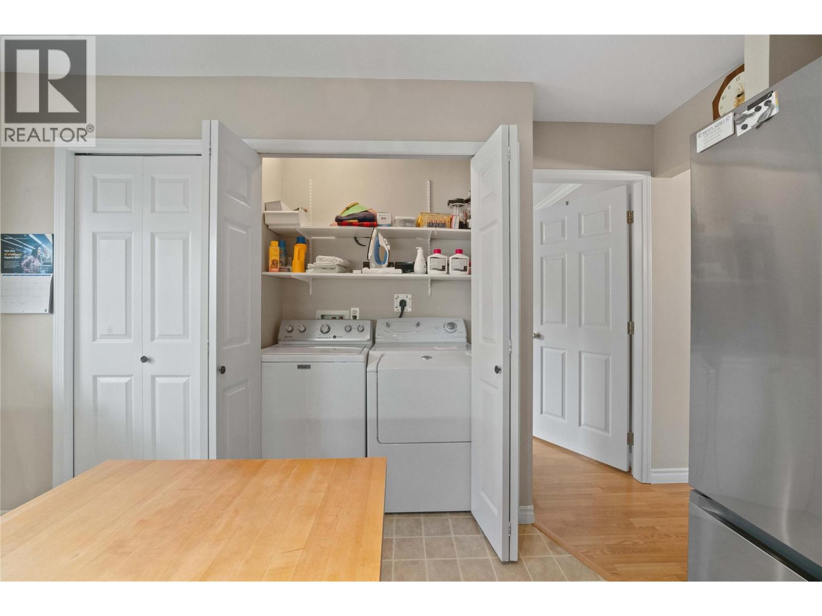 #10 51 8 Avenue SW - 13