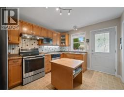 Kitchen - 51 8 Avenue Sw Unit# 10, Salmon Arm, BC V1E3L9 Photo 9