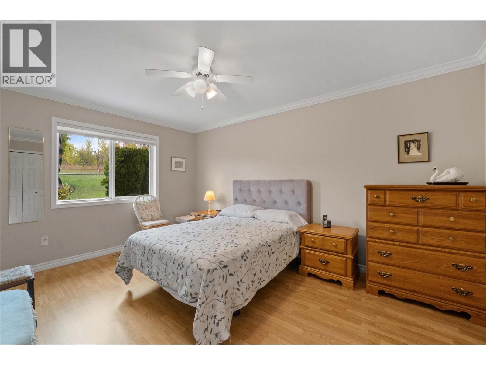 #10 51 8 Avenue SW - 14