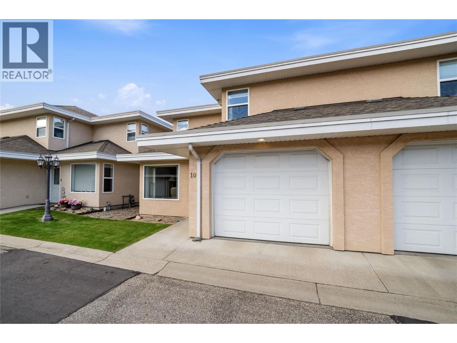 #10 51 8 Avenue SW - 28