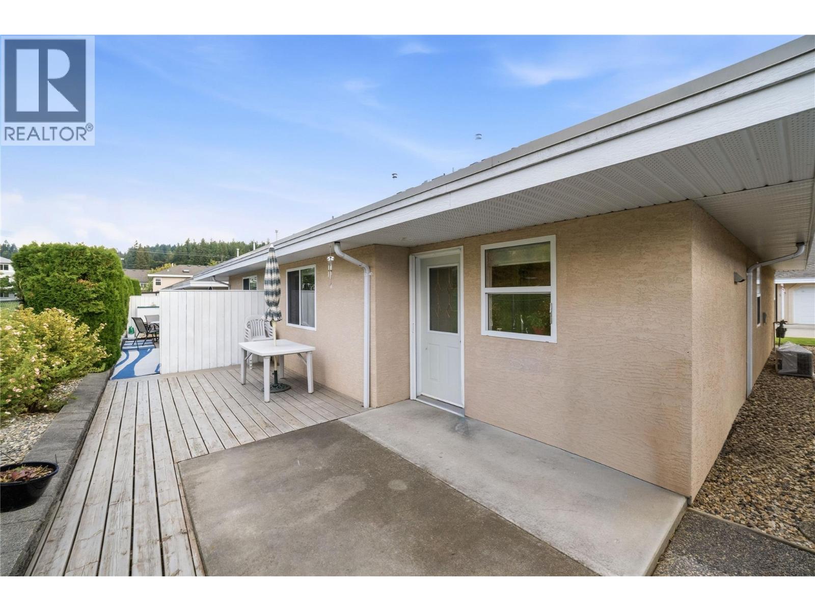 #10 51 8 Avenue SW - 26